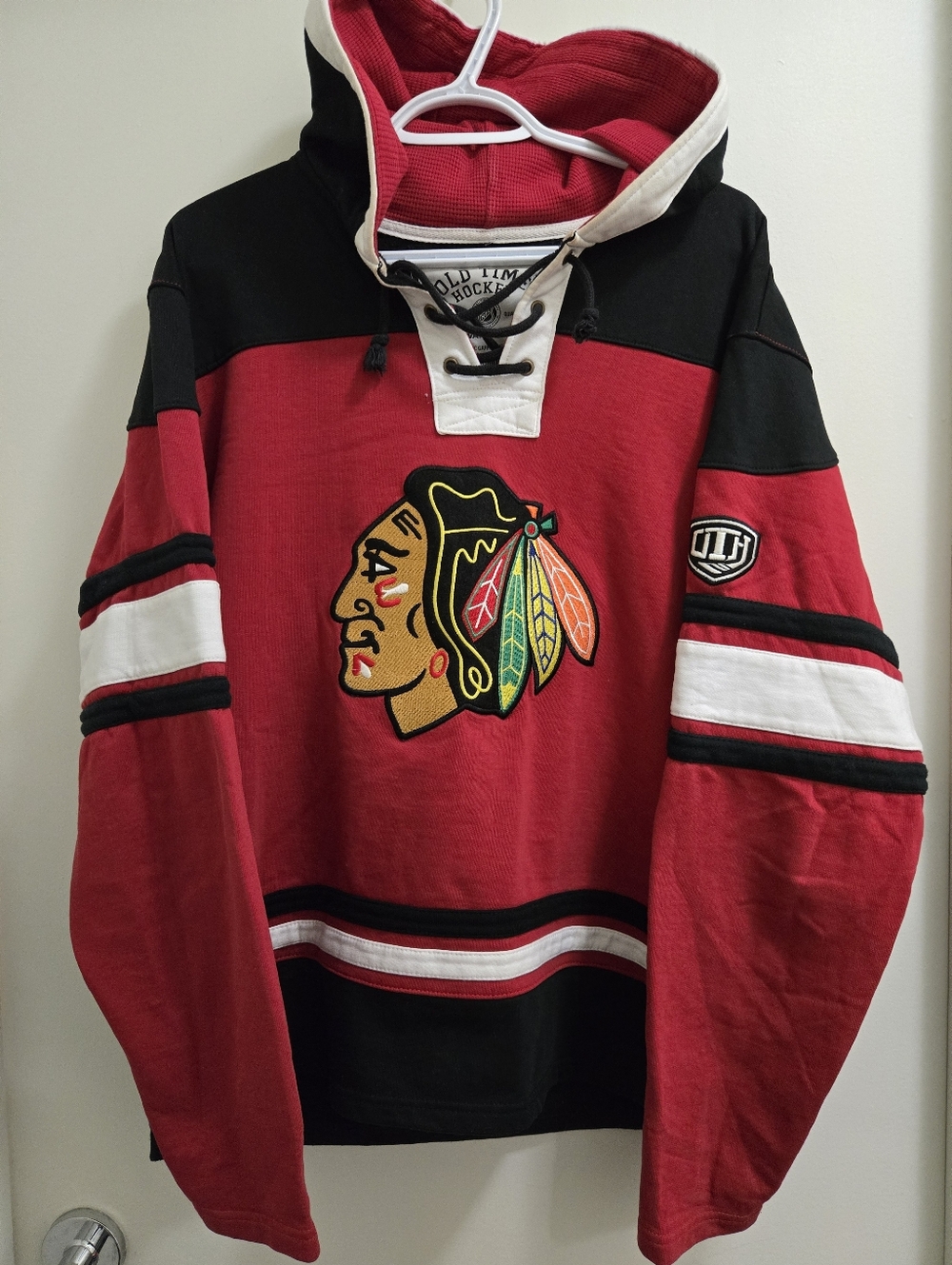 Mens Chicago Blackhawks Hoodie